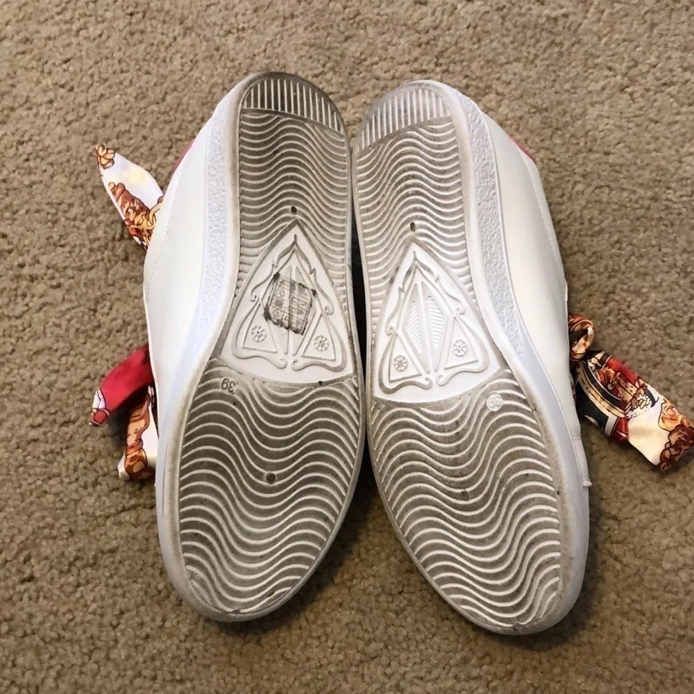 𝅺super Cute Skate shoe with Ribbon Laces